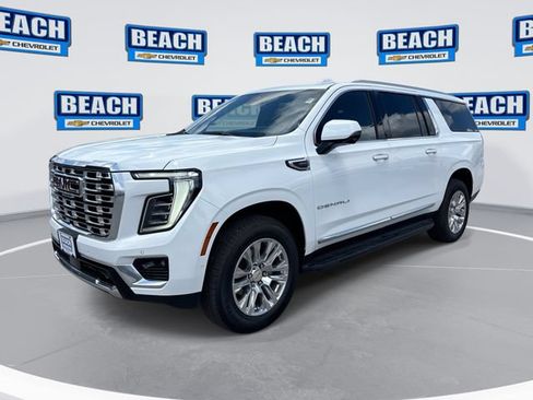 Used 2025 GMC Yukon XL Denali AWD/4WD image 1