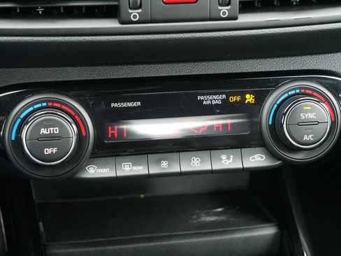 Certified 2024 Kia Forte GT-Line image 23