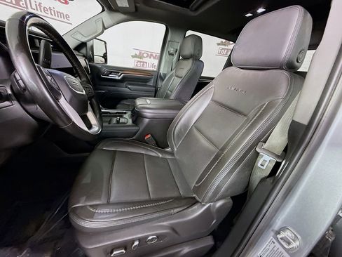 Used 2024 GMC Sierra 3500 Denali w/ Denali Reserve Package image 27