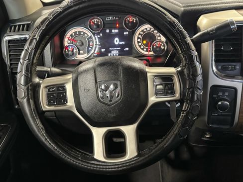 Used 2014 RAM 2500 Laramie AWD/4WD image 11