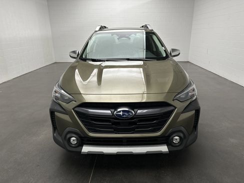 Certified 2025 Subaru Outback Touring AWD/4WD image 3