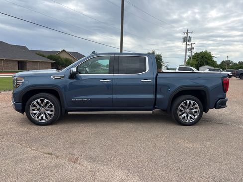 New 2026 GMC Sierra 1500 Denali w/ Denali Reserve Package AWD/4WD image 2