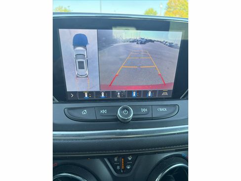 Used 2019 Chevrolet Blazer Premier w/ Sun and Wheels Package FWD image 16