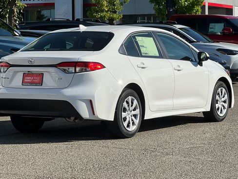 New 2026 Toyota Corolla LE image 3