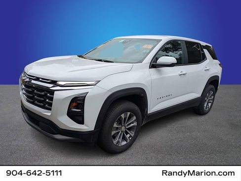 Used 2025 Chevrolet Equinox LT FWD image 1