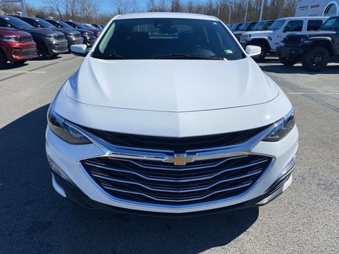 Used 2024 Chevrolet Malibu LT FWD image 8