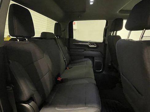 Used 2022 Chevrolet Silverado 1500 LT AWD/4WD image 24