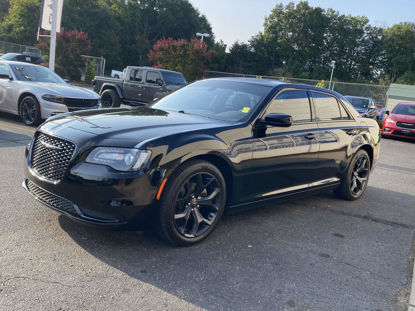 Used 2021 Chrysler 300 Touring w/ Sport Appearance Package RWD image 3