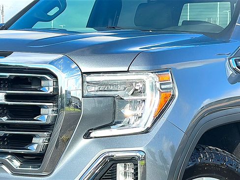 Used 2022 GMC Sierra 1500 SLT AWD/4WD image 4