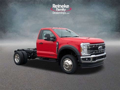 New 2025 Ford F550 4x4 Regular Cab Super Duty image 3