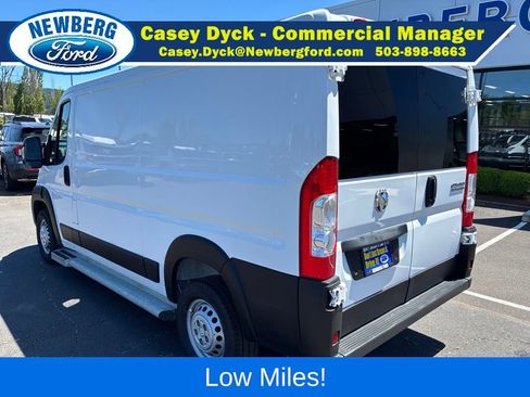 Used 2025 RAM ProMaster 2500 w/ U-Haul Equipment Group FWD image 5