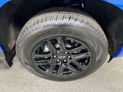 Used 2023 Chevrolet Silverado 1500 Custom w/ LPO, Dark Essentials Package image 21