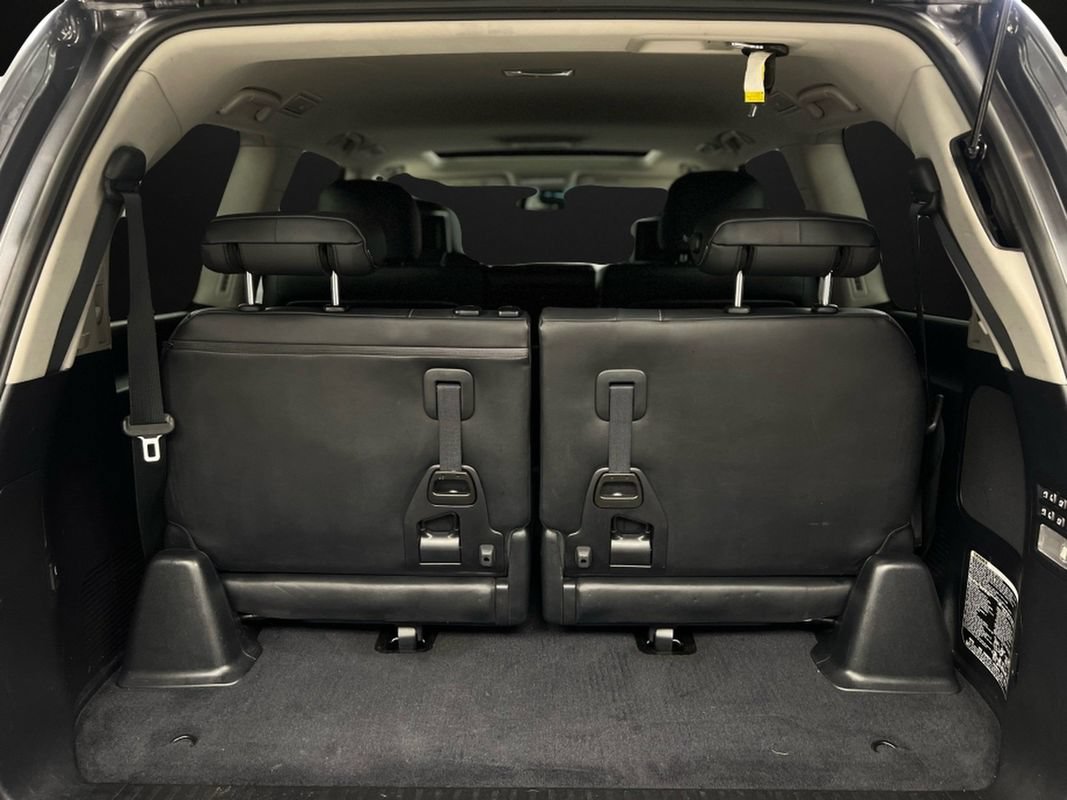 Used 2015 Lexus LX 570 4WD w/ Luxury Package image 43