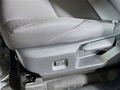 Certified 2024 Toyota Tacoma SR5 image 17