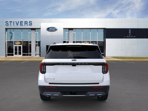 New 2026 Ford Explorer Active w/ Active Comfort Package image 5