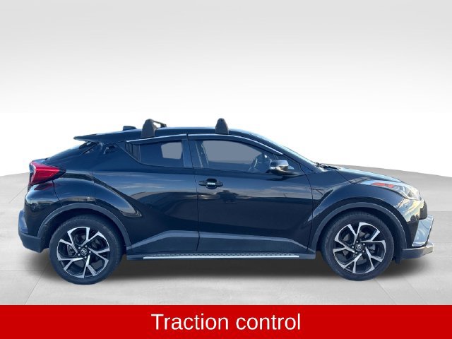 Used 2019 Toyota C-HR XLE FWD image 11