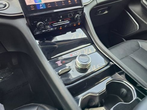 Used 2022 Jeep Grand Cherokee L Limited image 42