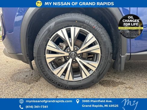 Used 2023 Nissan Rogue SV AWD/4WD image 31