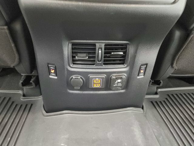 Used 2024 Nissan Titan PRO-4X w/ Pro-4x Convenience Package AWD/4WD image 36
