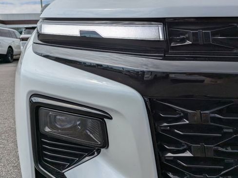 Used 2024 Chevrolet Traverse RS image 10