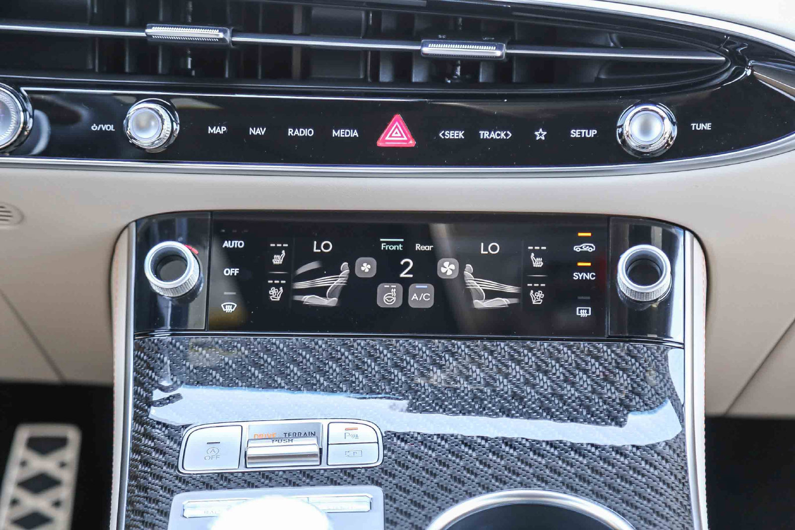 Used 2026 Genesis GV70 3.5T Sport Prestige AWD/4WD image 15