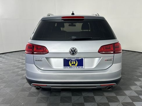 Used 2017 Volkswagen Golf Alltrack SE image 10