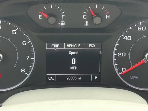 Used 2019 GMC Acadia SLE FWD image 27