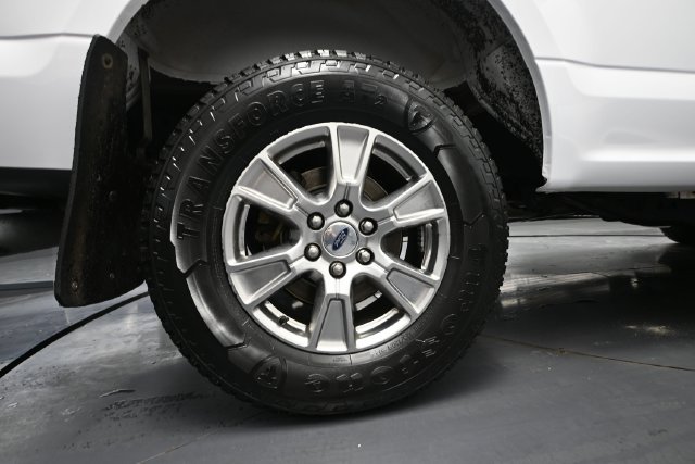 Used 2016 Ford F150 XLT w/ Equipment Group 301A Mid AWD/4WD image 10