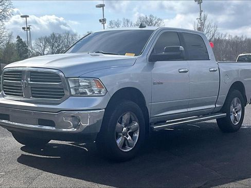 Used 2018 RAM 1500 Big Horn image 2