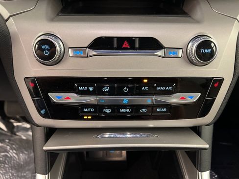 Certified 2023 Ford Explorer XLT w/ Equipment Group 202A image 13