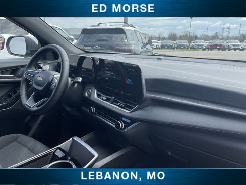 Used 2025 Chevrolet Equinox LT FWD image 26
