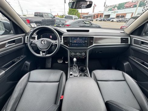Used 2019 Volkswagen Atlas SEL R-Line AWD/4WD image 25