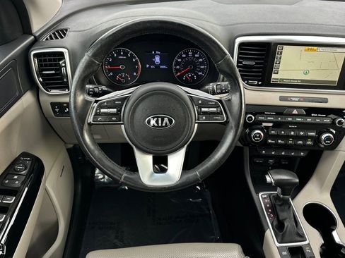 Used 2020 Kia Sportage EX w/ EX Technology Package image 17