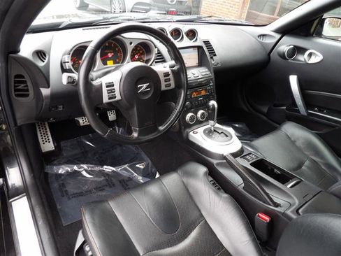 Used 2006 Nissan 350Z Touring image 11