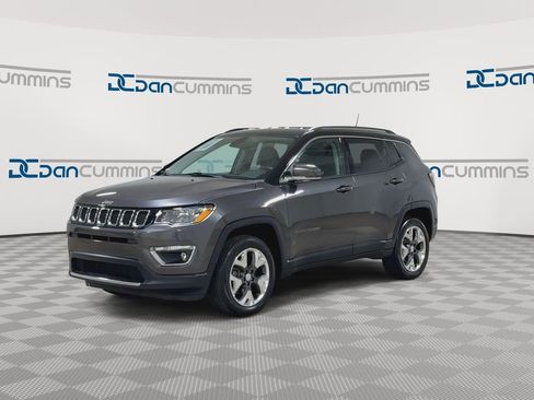 Used 2020 Jeep Compass Limited w/ Safety & Security Group AWD/4WD image 4