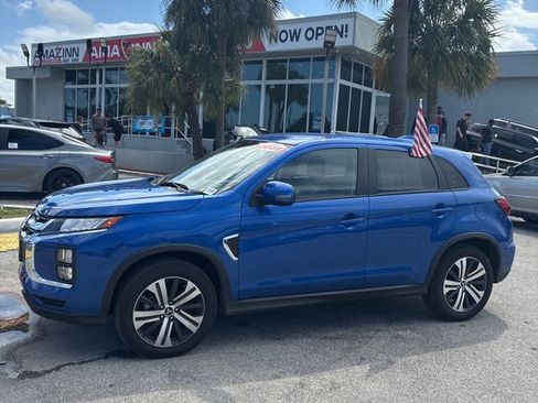 Used 2026 Mitsubishi Outlander Sport SE AWD/4WD image 2