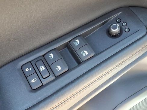 New 2026 Jeep Cherokee Limited AWD/4WD image 15