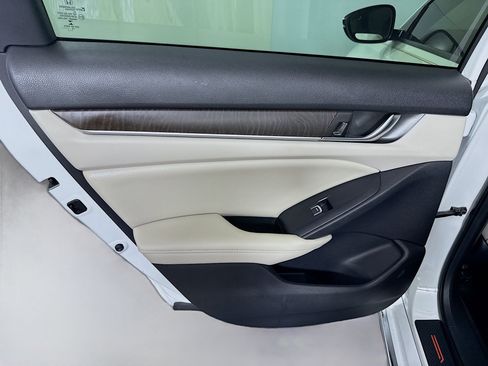 Used 2020 Honda Accord EX-L image 26