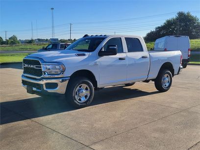 New 2024 RAM 3500 Tradesman w/ Chrome Appearance Group