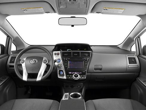 Used 2014 Toyota Prius V Five FWD image 7