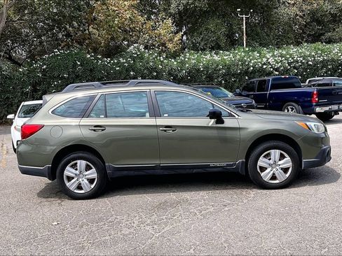 Used 2016 Subaru Outback 2.5i AWD/4WD image 11