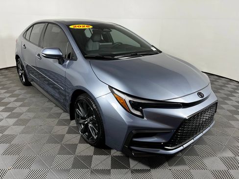 Used 2026 Toyota Corolla SE w/ SE Package FWD image 3