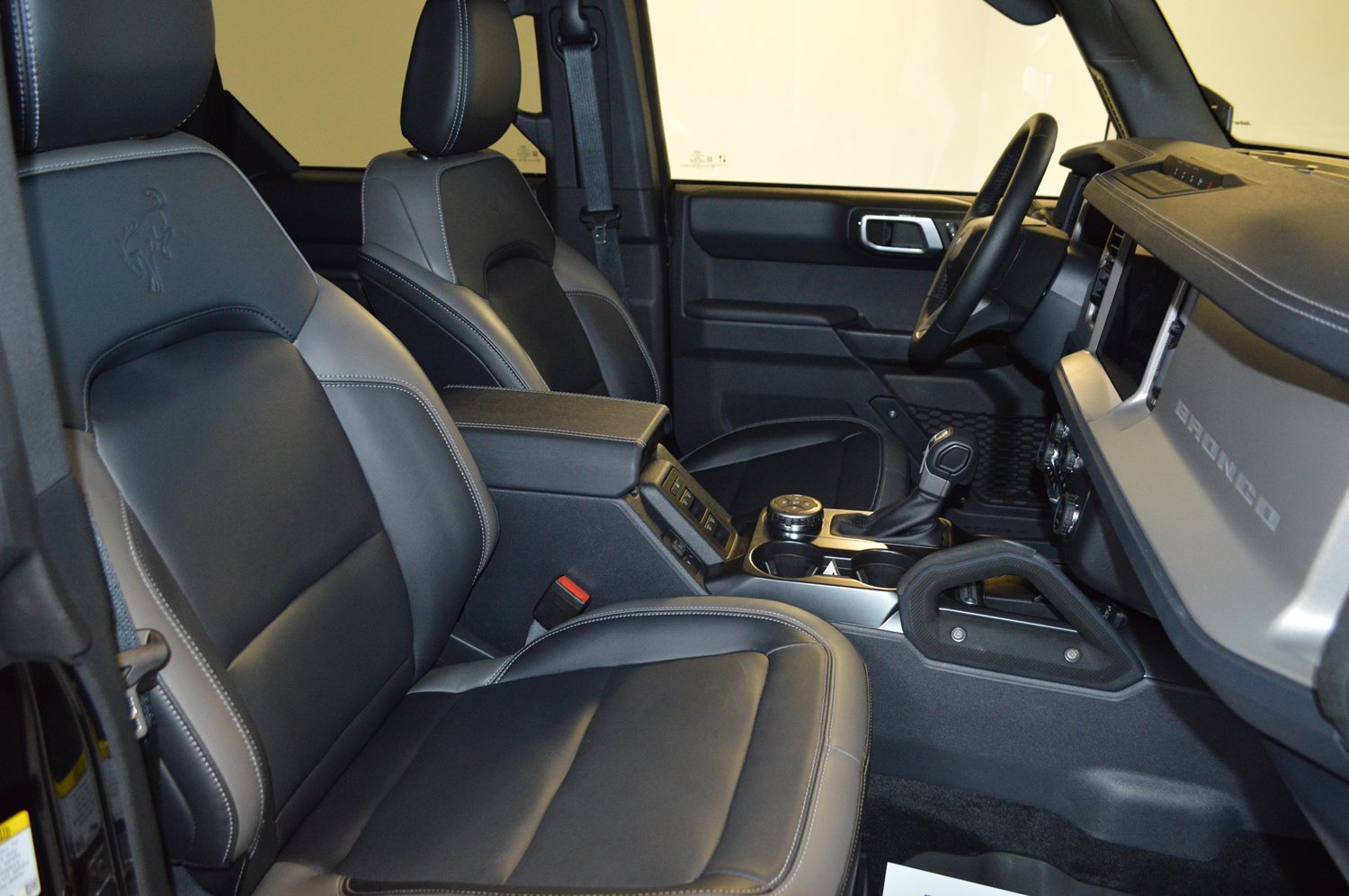 Used 2026 Ford Bronco Outer Banks w/ Sasquatch Package AWD/4WD image 11