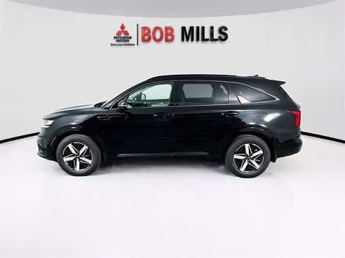 Used 2022 Kia Sorento S image 4