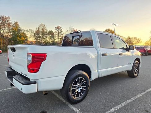Used 2024 Nissan Titan SV w/ Accessory Utility Package image 6
