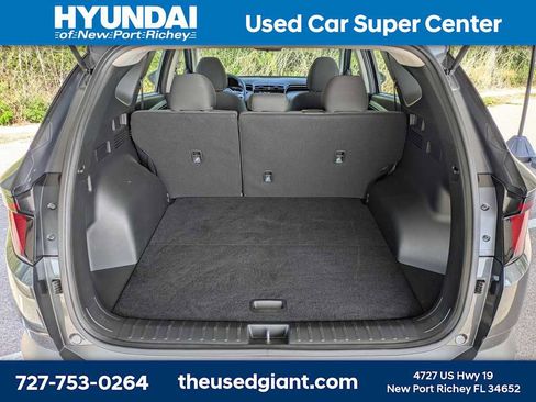 Used 2024 Hyundai Tucson SE FWD image 12