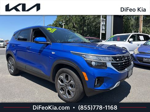 Certified 2024 Kia Seltos LX AWD/4WD image 1