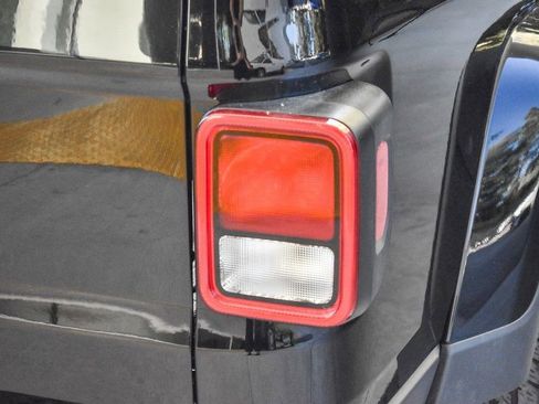 New 2026 Jeep Gladiator Sport image 7