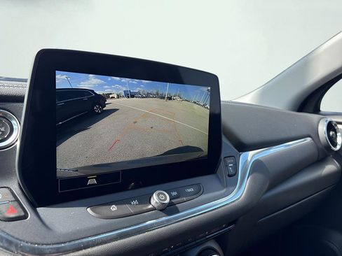 Used 2025 Chevrolet Blazer LT FWD image 40