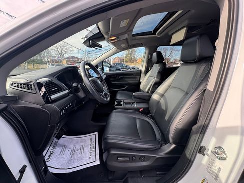 Used 2022 Honda Odyssey Touring image 13